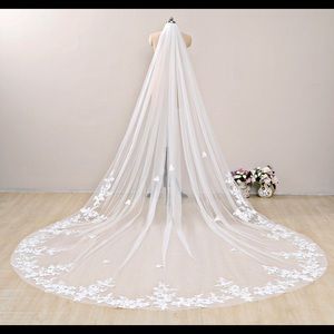 Lace wedding veil flower appliqué chapel length